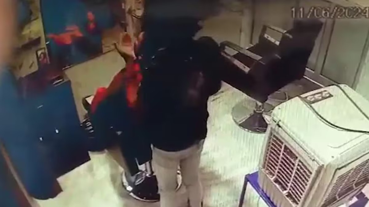Shocking incident in Lucknow, Uttar Pradesh as salon owner spits on customer's face during massage, video goes viral.