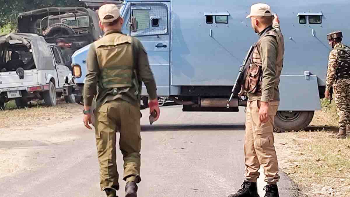 Kashmir On High Alert: Over 150 Detained in Wake Of Kulgam Terror Attack as Amit Shah To Lead Security Review