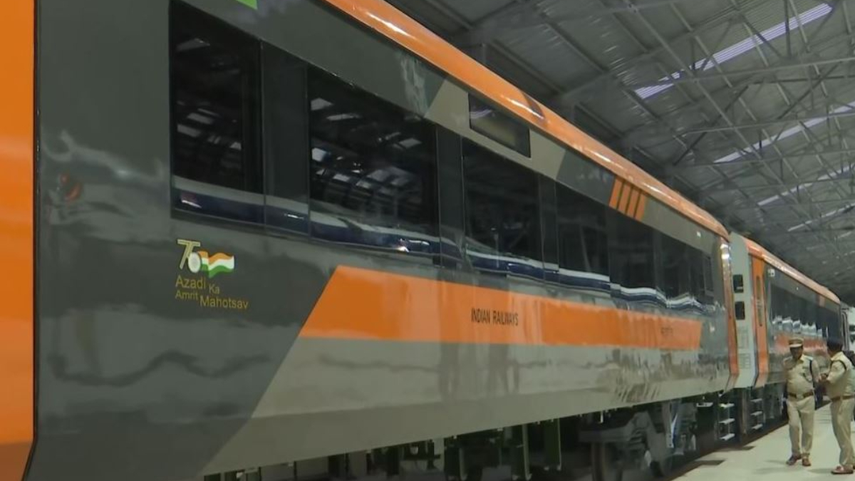 Indian Railways To Launch Vande Bharat Sleeper Soon! Here’s Everything About Its Luxury Amenities