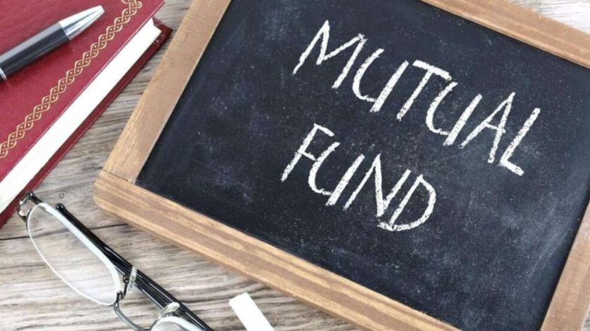 Ditch Bank FDs! These Mutual Funds Delivered Over 7.5% Returns Amid Falling Share Market