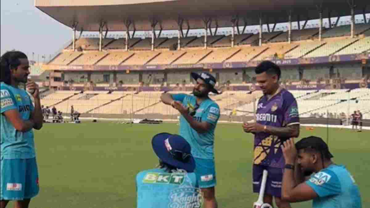 Digvesh Rathi with Rishabh Pant and Sunil Narine
