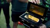 Gold iPhone gifted to Shaheen Shah Afridi