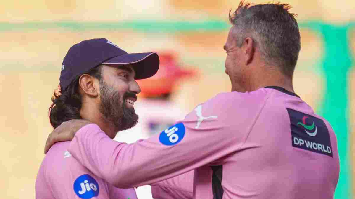 KL Rahul and Kevin Pietersen