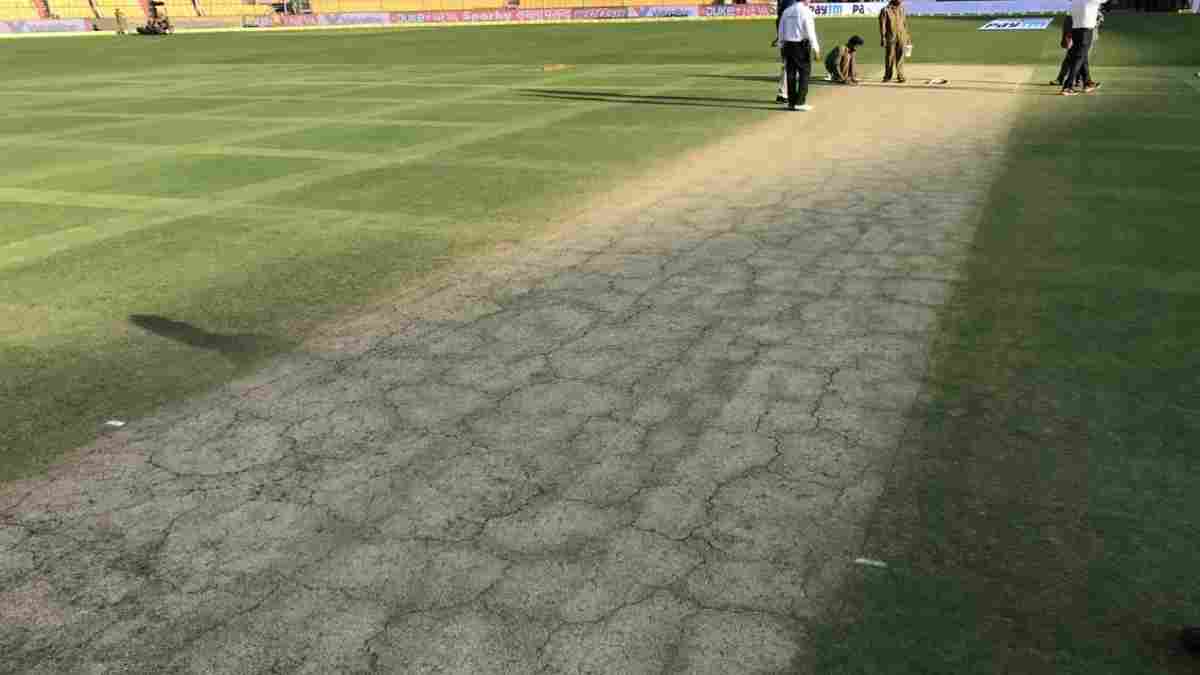 M Chinnaswamy Stadium pitch report