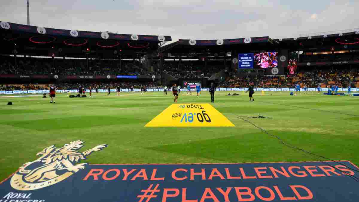M. Chinnaswamy Stadium pitch report