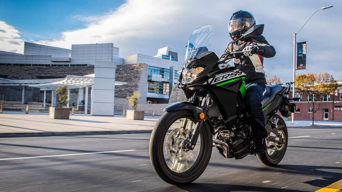 Versys 300