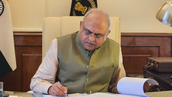 Ravi Agarwal Reappointed As CBDT Chairman For One Year Starting July 1