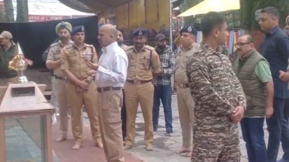 Unshaken By The Pahalgam Attack, Devotees Show Unwavering Faith At Mata Kheer Bhawani Temple In Kashmir